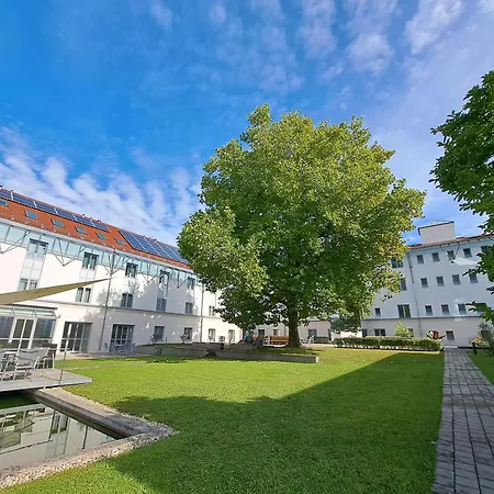 Spectrum Kirche Exerzitien-Und Bildungshaus Auf Mariahilf Passau Buitenkant foto