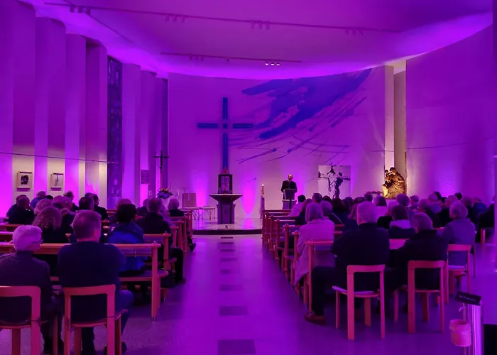 Spectrum Kirche Exerzitien-Und Bildungshaus Auf Mariahilf