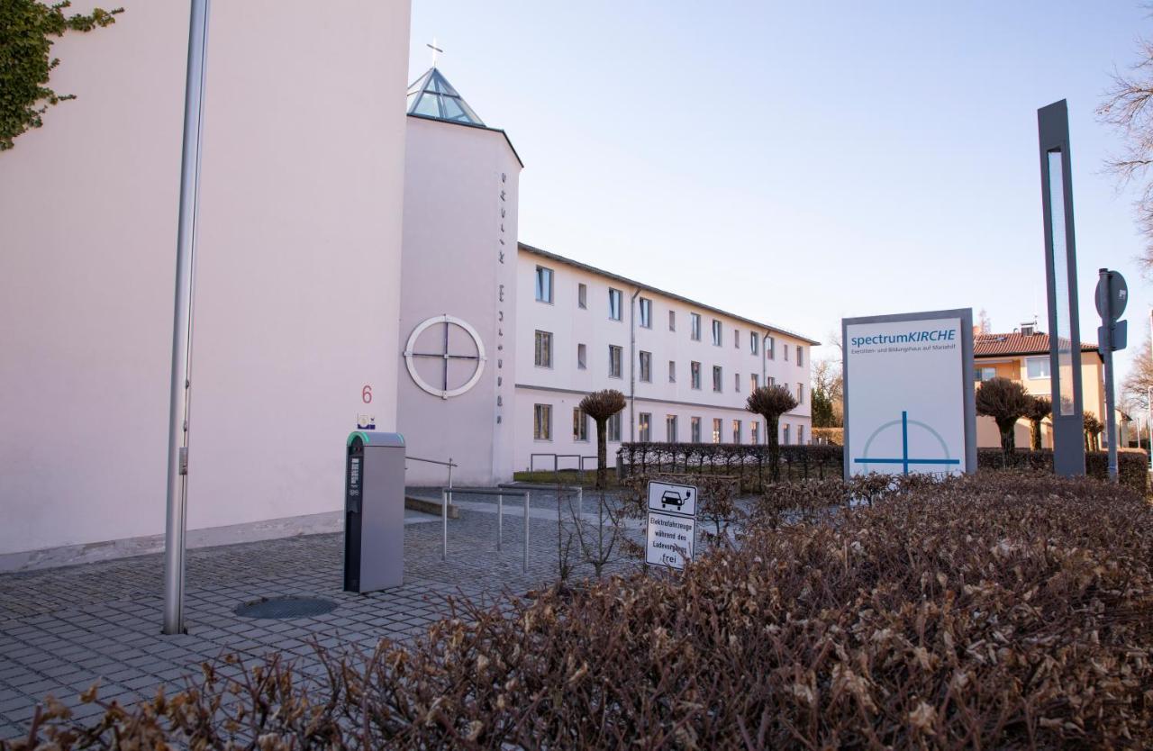Spectrum Kirche Exerzitien-und Bildungshaus Auf Mariahilf Отель Пассау
